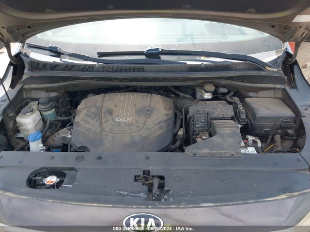 KIA SEDONA LX 2016 KNDMB5C17G6089795 Image 10