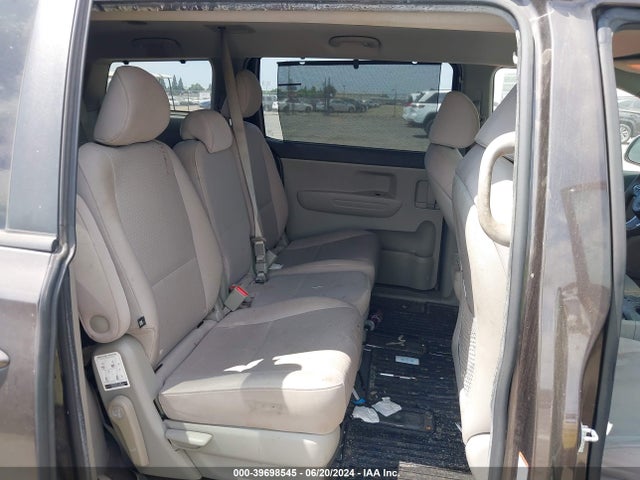 KIA SEDONA LX 2016 KNDMB5C17G6089795 Image 8