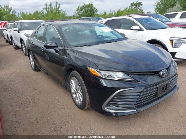 Toyota CAMRY LE 2024 4T1C11AK2RU223576 Image 13