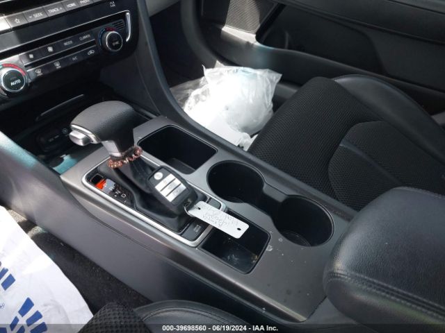 5XXGT4L3XKG367427 KIA Optima S