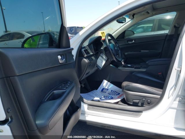 5XXGT4L3XKG367427 KIA Optima S