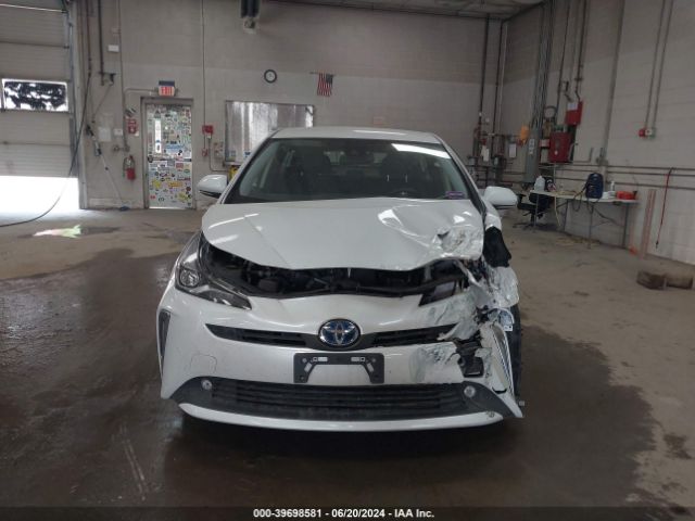 JTDL9MFU8M3029156 Toyota Prius Le Awd-e