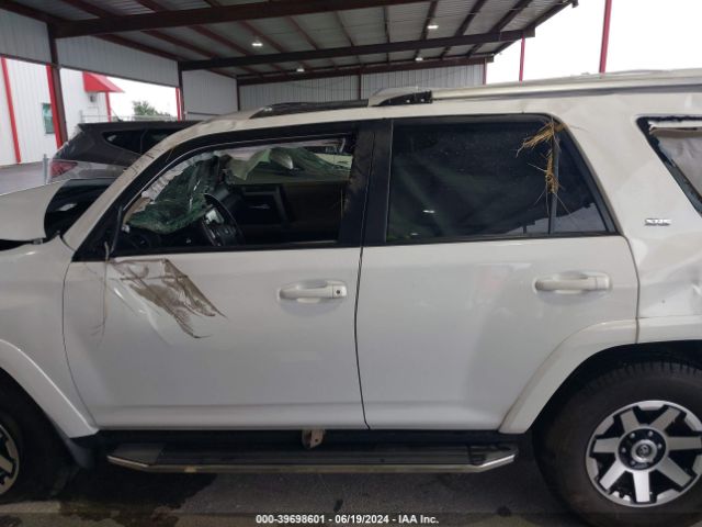 JTEZU5JR8E5071961 Toyota 4runner