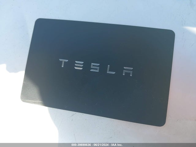 2024 TESLA MODEL Y 7SAYGAEE1RF991798 Photo 10