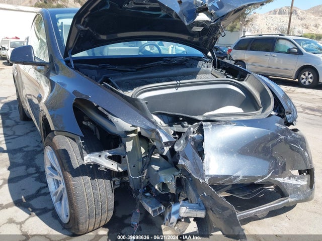 2024 TESLA MODEL Y 7SAYGAEE1RF991798 Photo 5