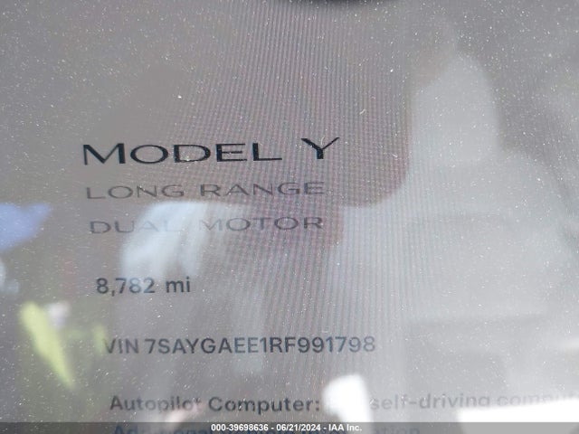2024 TESLA MODEL Y 7SAYGAEE1RF991798 Photo 6