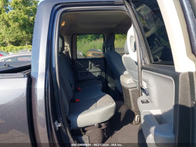 1C6RR7GT1JS216166 RAM 1500 Big Horn Quad Cab 4x4 6'4 Box