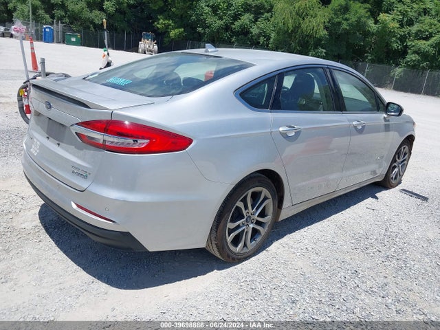 Ford Fusion Hybrid Titanium 2019 3FA6P0RU7KR117577 Image 4
