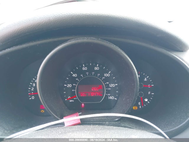 KIA Soul 2014 KNDJN2A27E7051723 Image 7