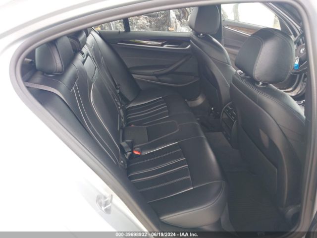 WBAJA7C57KWW27633 BMW 530i Xdrive