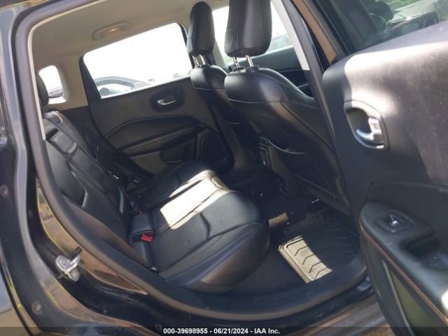 3C4NJDCB2JT336440 Jeep Compass Limited 4x4