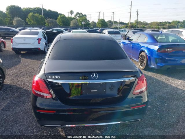 WDDZF4JB0HA144477 Mercedes-Benz E 300