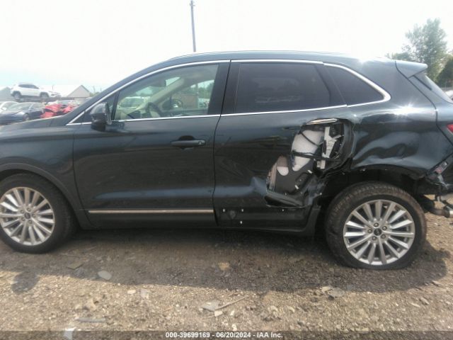 5LMCJ1C98KUL48790 Lincoln Mkc Standard
