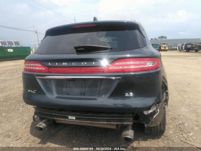 5LMCJ1C98KUL48790 Lincoln Mkc Standard