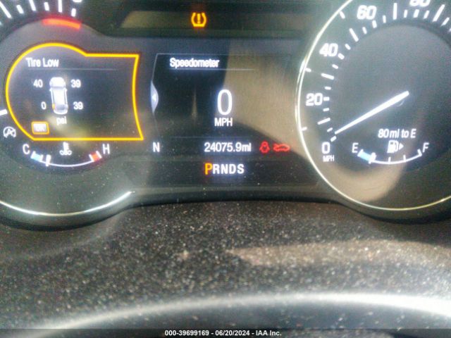 5LMCJ1C98KUL48790 Lincoln Mkc Standard