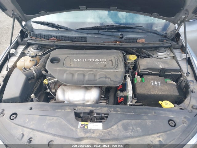 1C3CCCAB5FN626665 Chrysler 200 Limited