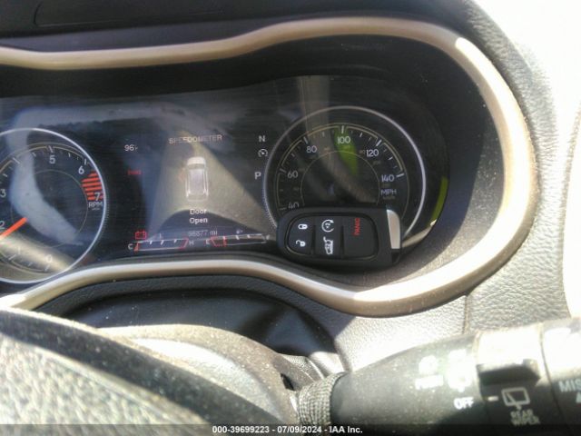 1C4PJLDB4GW374272 Jeep Cherokee High Altitude