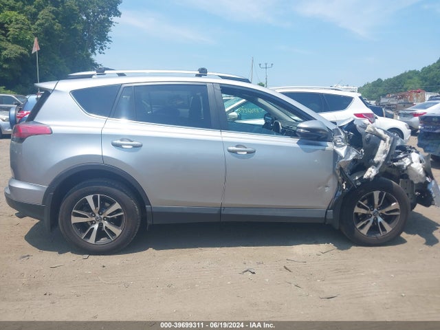 Toyota Rav4 Xle 2017 2T3RFREV3HW686475 Image 13