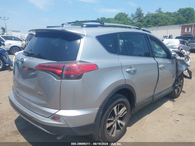 Toyota Rav4 Xle 2017 2T3RFREV3HW686475 Image 4