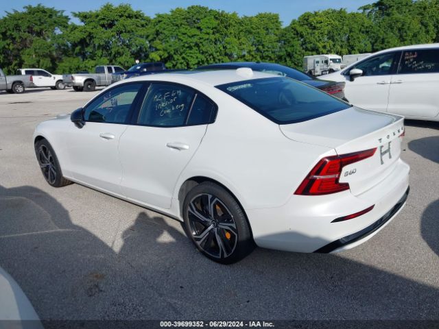 7JRL12FK6RG281810 Volvo S60 B5 Core Dark Theme