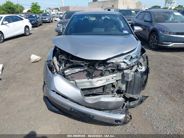 Toyota C-HR XLE 2019 NMTKHMBX8KR077345 Image 12