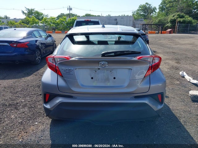 Toyota C-HR XLE 2019 NMTKHMBX8KR077345 Image 16
