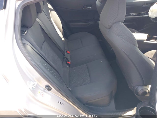 Toyota C-HR XLE 2019 NMTKHMBX8KR077345 Image 8