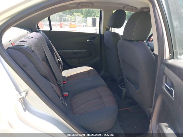 Chevrolet Sonic Lt Auto 2015 1G1JC5SH6F4137370 Image 8
