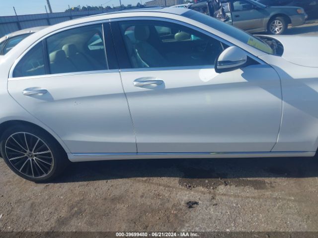 W1KWF8DB2MR621296 Mercedes-Benz C 300 Sedan