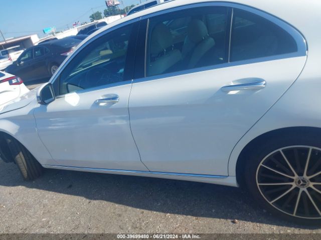W1KWF8DB2MR621296 Mercedes-Benz C 300 Sedan