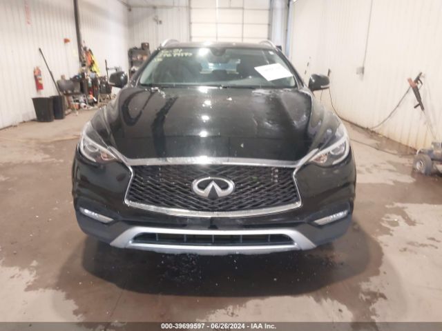 SJKCH5CR1HA026266 Infiniti Qx30 Premium