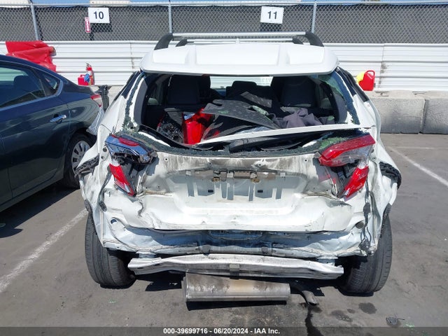 Toyota C-HR LE 2021 JTNKHMBX3M1112211 Image 16