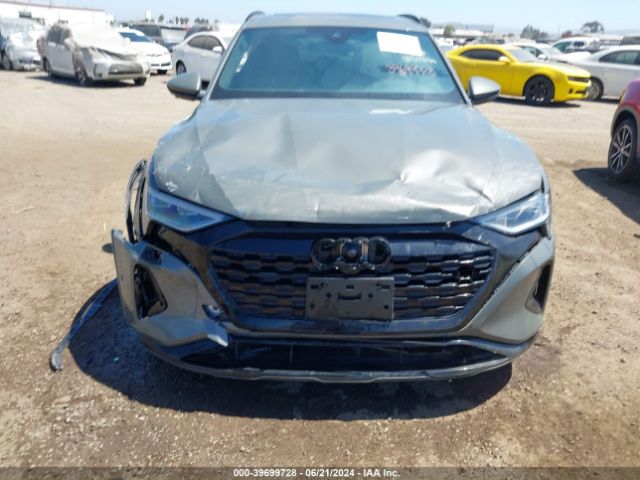 WA15AAGE4RB014425 Audi Q8