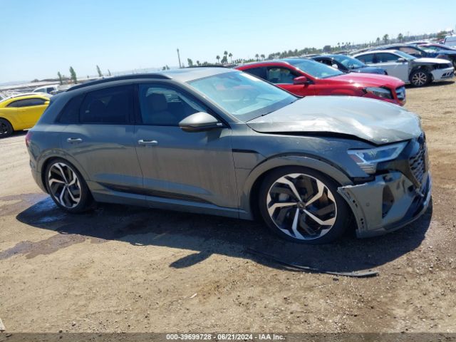 WA15AAGE4RB014425 Audi Q8