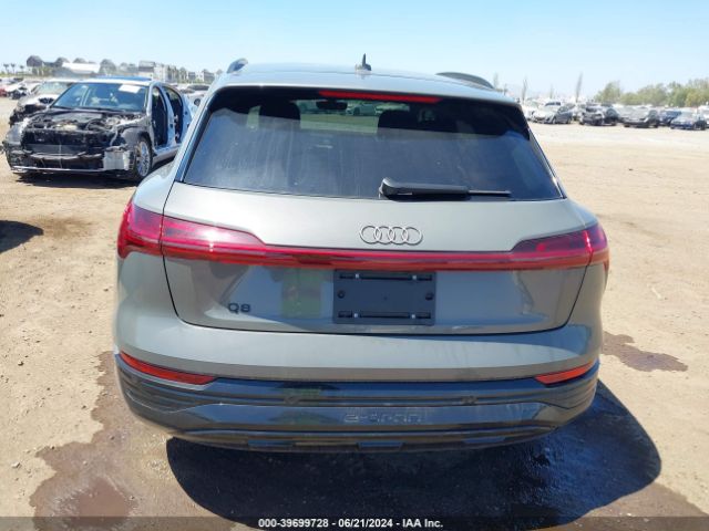 WA15AAGE4RB014425 Audi Q8