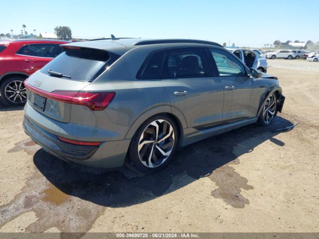WA15AAGE4RB014425 Audi Q8
