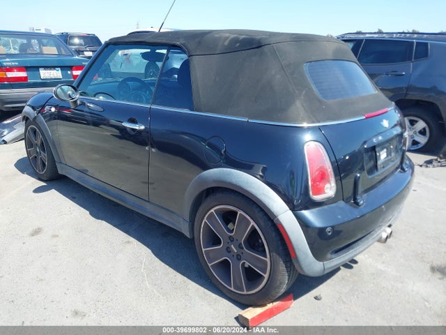 2006 MINI COOPER S WMWRH33546TK59085 Photo 2