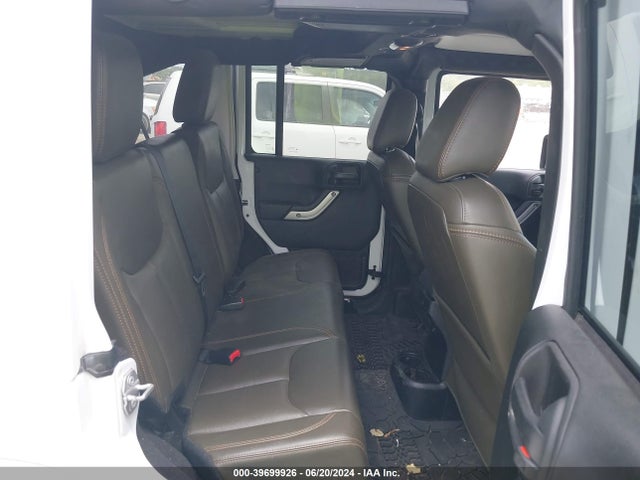 1C4BJWEG2HL751657 Jeep Wrangler Unlimited Sahara 4x4