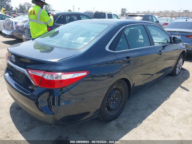Toyota CAMRY LE 2017 4T1BF1FKXHU320528 Image 4