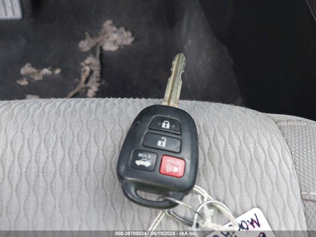 Toyota COROLLA LE 2015 5YFBURHEXFP271261 Image 11