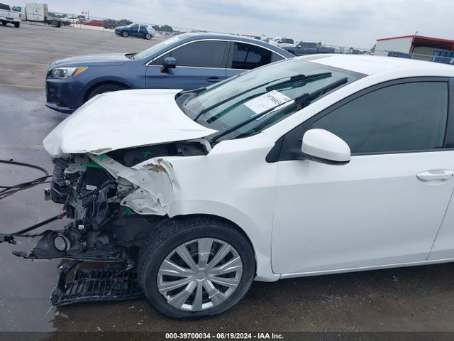 Toyota COROLLA LE 2015 5YFBURHEXFP271261 Image 18