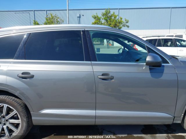 WA1LAAF76JD028278 Audi Q7 3.0t Premium