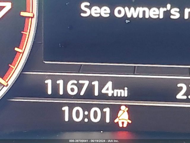 WA1LAAF76JD028278 Audi Q7 3.0t Premium
