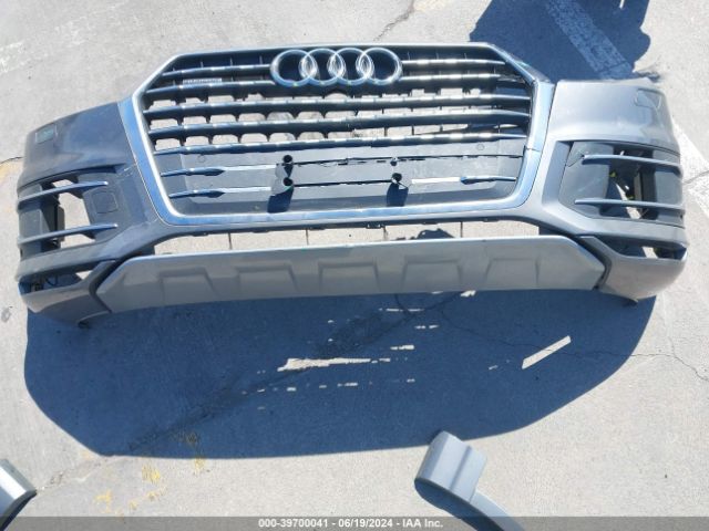 WA1LAAF76JD028278 Audi Q7 3.0t Premium