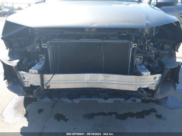 WA1LAAF76JD028278 Audi Q7 3.0t Premium