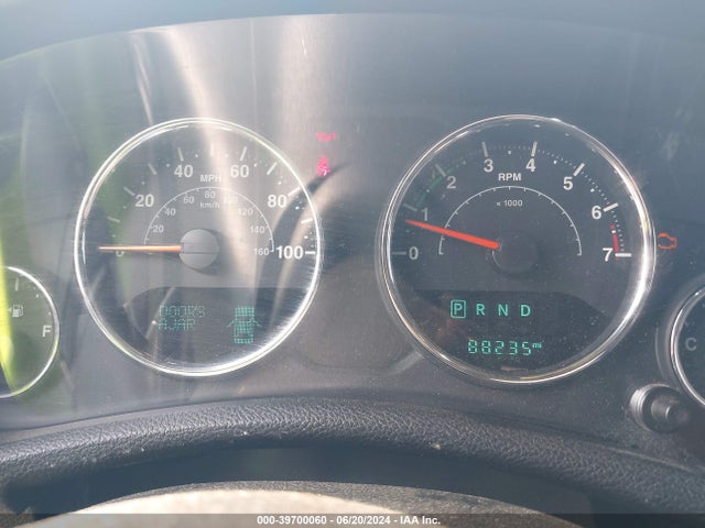 1C4BJWDG6HL704889 Jeep Wrangler Unlimited Sport 4x4