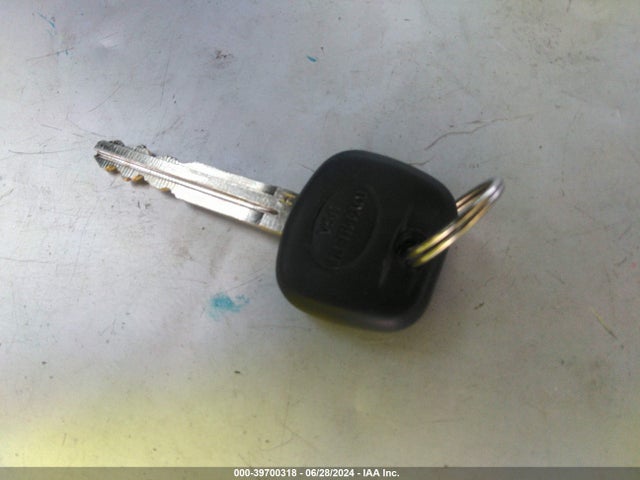 Toyota RAV4 LE 2016 JTMZFREV9GJ077369 Image 11
