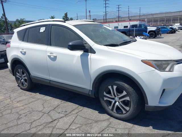 Toyota RAV4 LE 2016 JTMZFREV9GJ077369 Image 13