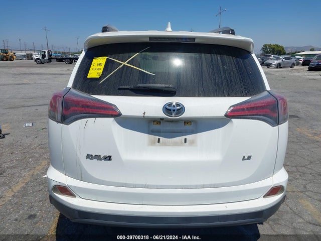 Toyota RAV4 LE 2016 JTMZFREV9GJ077369 Image 16