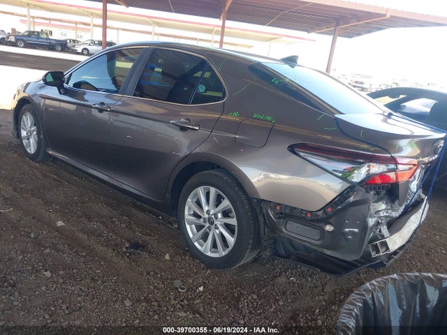 Toyota CAMRY LE 2021 4T1C11AK7MU447094 Image 3